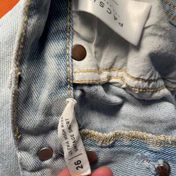 ultra high rise vintage distressed denim short - Picture 7 of 8